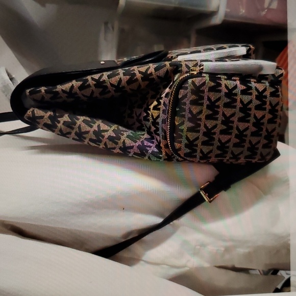 NWT Michael Kors Abby Signature Jacquard LG Cargo Backpack BG/BLK/BLK- FrimPrice - Picture 5 of 12